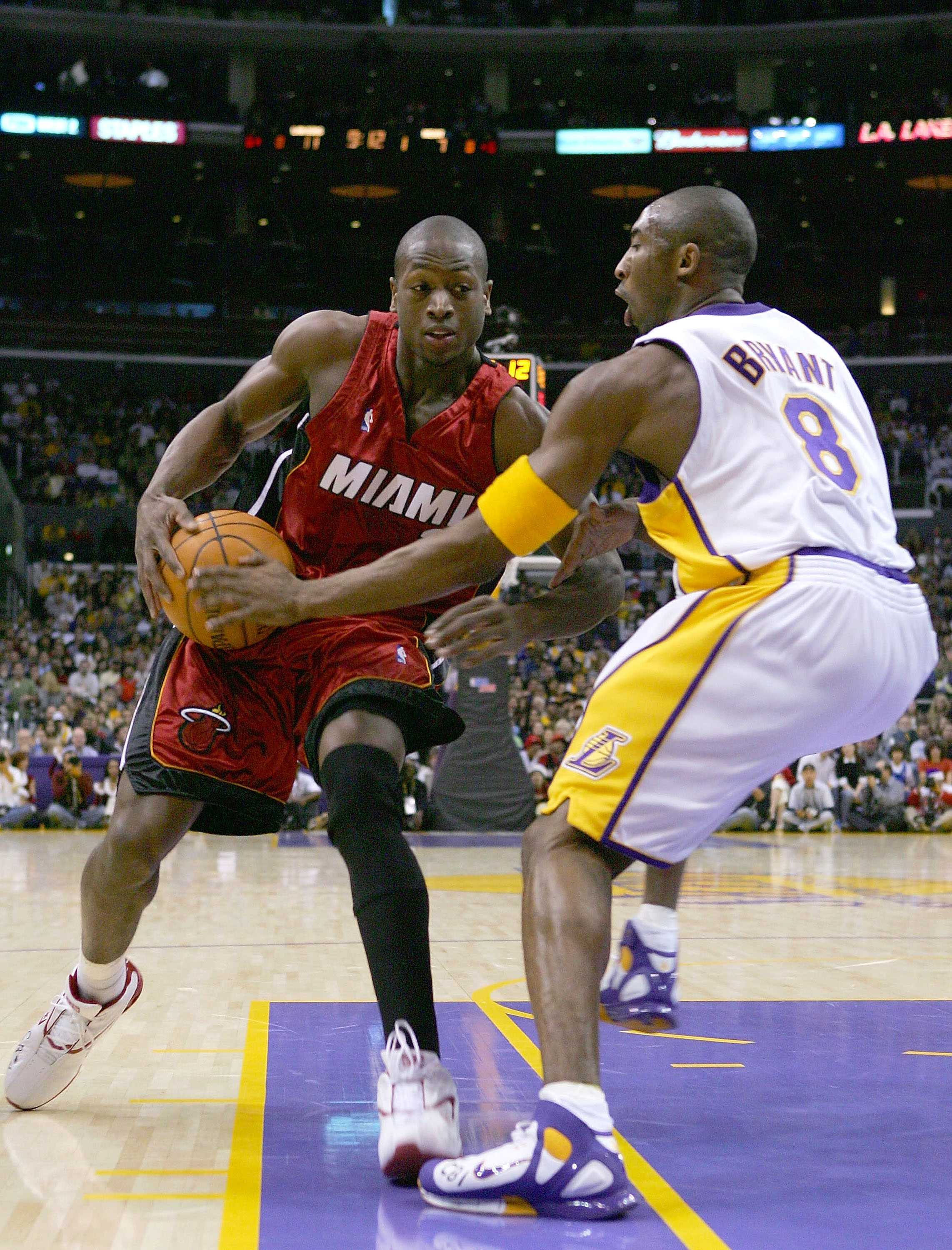 日职乙战报：山本樱太梅开二度，山口雷法3-2战胜RB大宫松鼠（J2联赛战报：山本樱太独中两元，山口雷法3比2力克RB大宫松鼠）