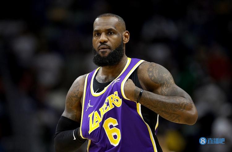 三连冠！上海海港加冕2025赛季中超冠军，摘下队史中超第四星（上海海港三连霸登顶2025中超，队史第四星入账）