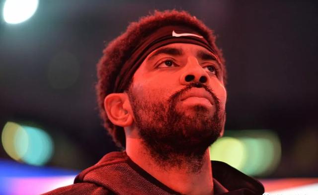 吉拉西多特生涯欧冠已打入15球，队史仅次于罗伊斯和莱万（欧冠为多特破门15次，吉拉西队史仅次罗伊斯与莱万）