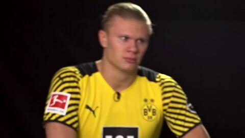 足球国足后防稳固，连续三场零封对手（国足防线稳如磐石，已连三场零封对手）