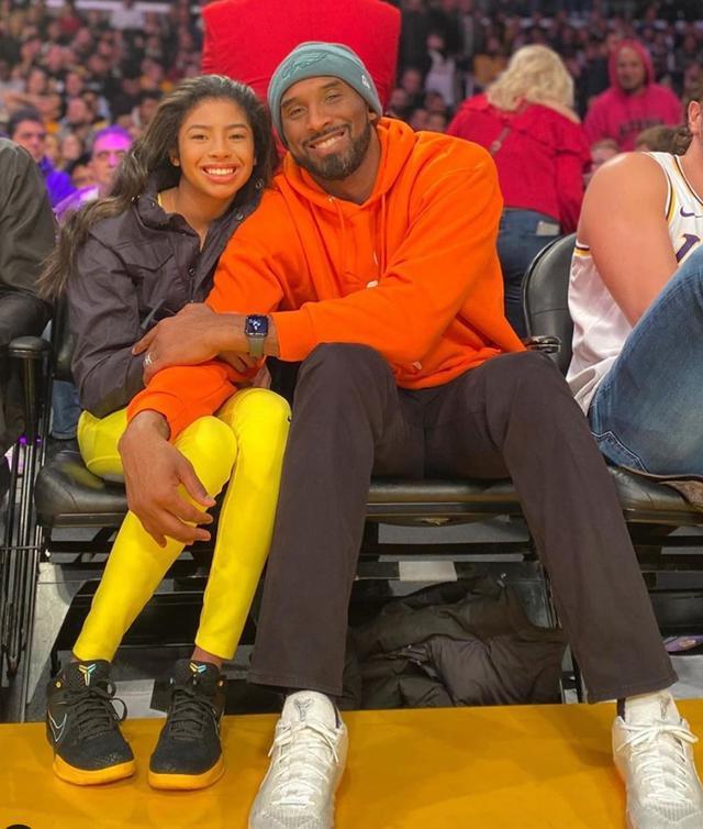 TA：尼潘外租阿贾克斯的可能已消失；曼城考虑是否留埃切韦里（TA：尼潘租借阿贾克斯前景告吹；曼城权衡是否留下埃切韦里）