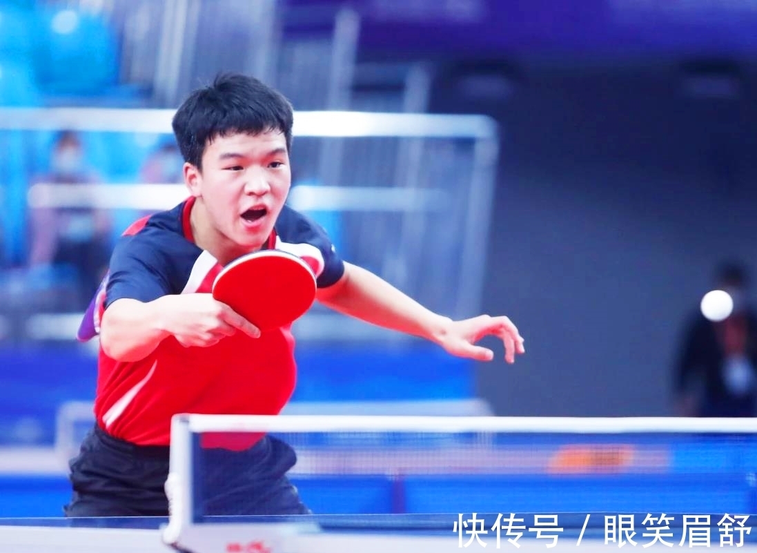 孔帕尼：边后卫位置有多个选择；在圣西罗看球？我有空就会看.